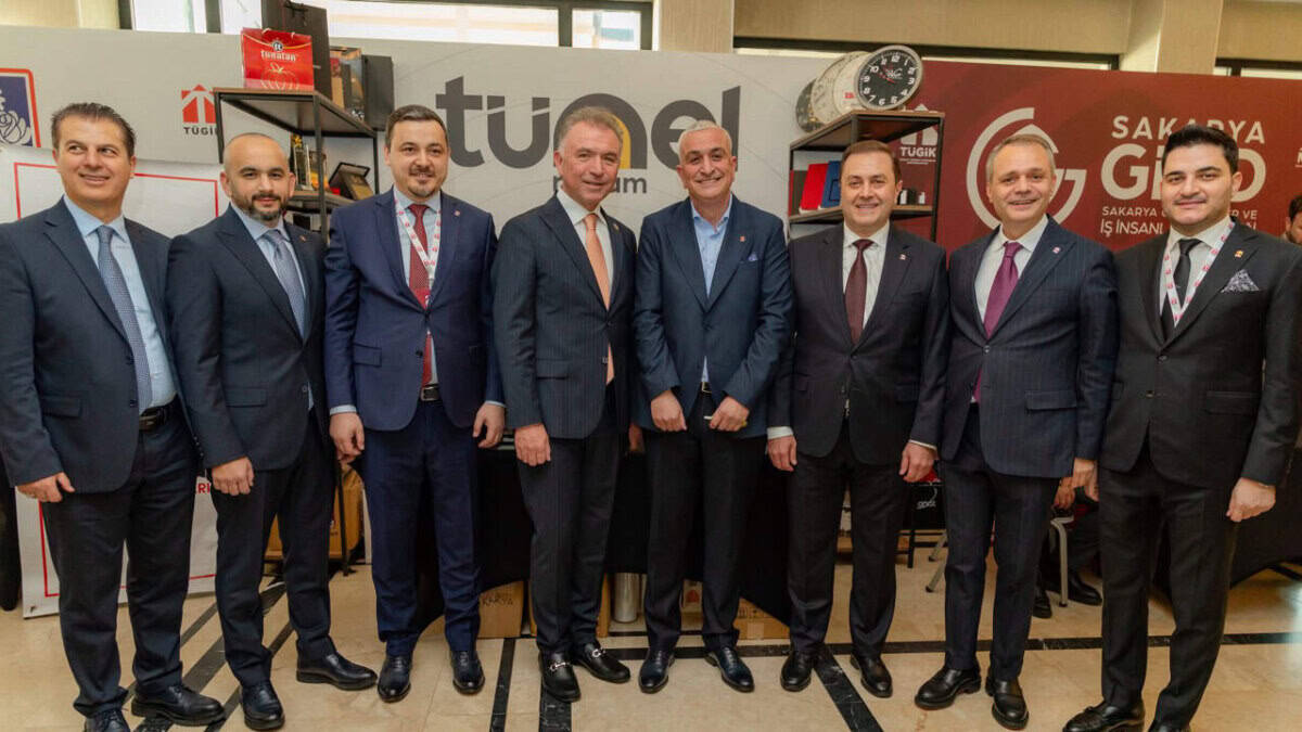 Ana sponsor Sakarya GİAD, TÜGİK Genel Kurulu’nda dikkat çeken isim oldu