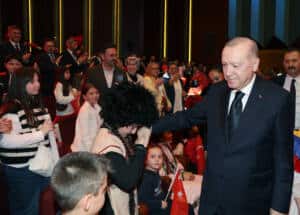 Cumhurbaşkanı Erdoğan: 23 Nisan’da Barış ve Kardeşlik Çağrısı, Bölgedeki Çocukların Acılarını Paylaşıyoruz