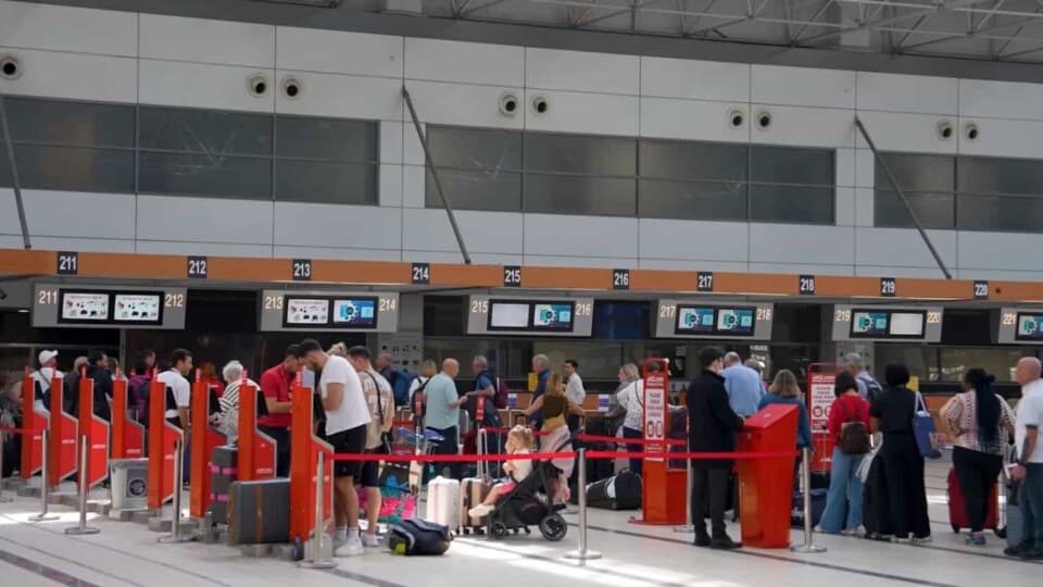 Antalya Havalimanı Yeni Terminalleriyle Sektörde Yolcu Kapasitesini 82 Milyona Çıkardı