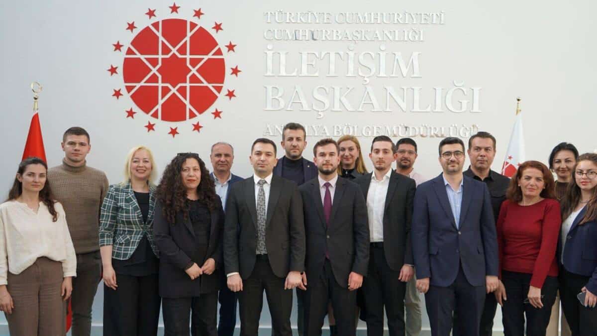 Antalya’da Kamu Personeline Yönelik Yapay Zekâ Eğitimi Gerçekleştirildi