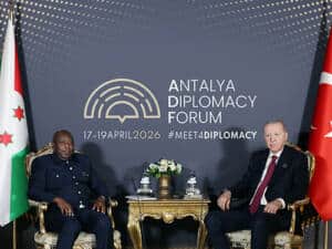 Antalya Diplomasi Forumu’nda Erdoğan ve Burundi Cumhurbaşkanı Ndayishimiye Görüşmesi