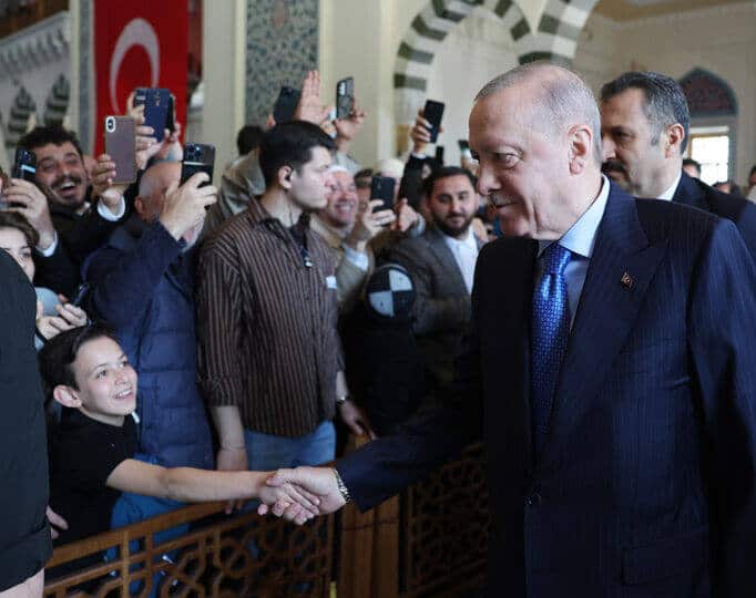 Erdoğan, Çamlıca Camii'nde 333 Öğrencinin Hafızlık İcazet Törenine Katıldı