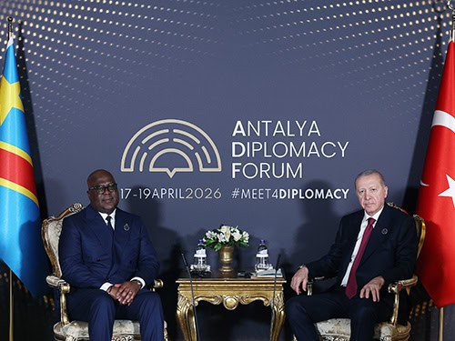 Cumhurbaşkanı Erdoğan ile Kongo Demokratik Cumhuriyeti Lideri Tshisekedi, Antalya’da Görüştü