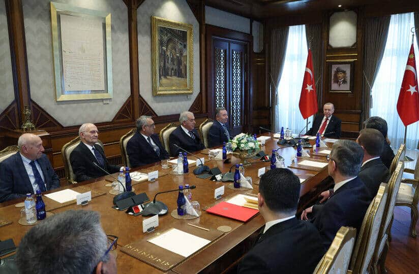 Cumhurbaşkanı Erdoğan, Türk Demokrasi Vakfı Heyetini Ankara'da Ağırladı