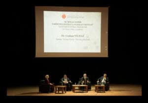 Çanakkale’de Tarihi Belgelerle Çanakkale Destanı Paneli Gerçekleştirildi