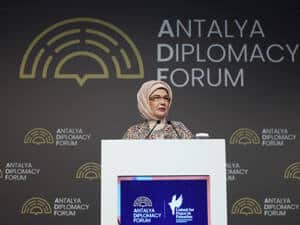 Emine Erdoğan, Antalya Diplomasi Forumu’nda Filistin’e Destek Temalı Yan Etkinliğe Katıldı
