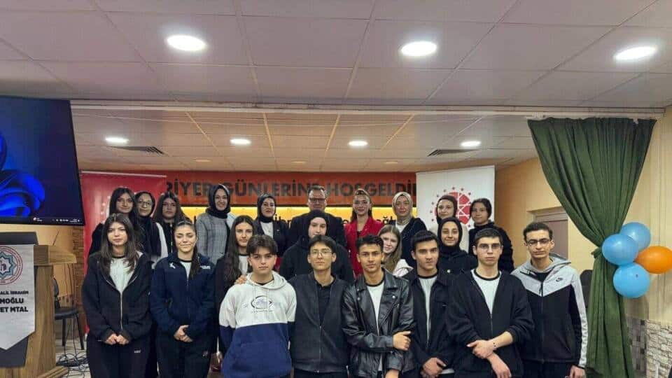 Konya Selçuklu’da Öğrencilere Dijital Medya ve Dezenformasyon Eğitimi Verildi