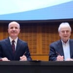 YÖK ve EBSO İzmir’de Üniversite-Sanayi İş Birliği Protokolü İmzaladı