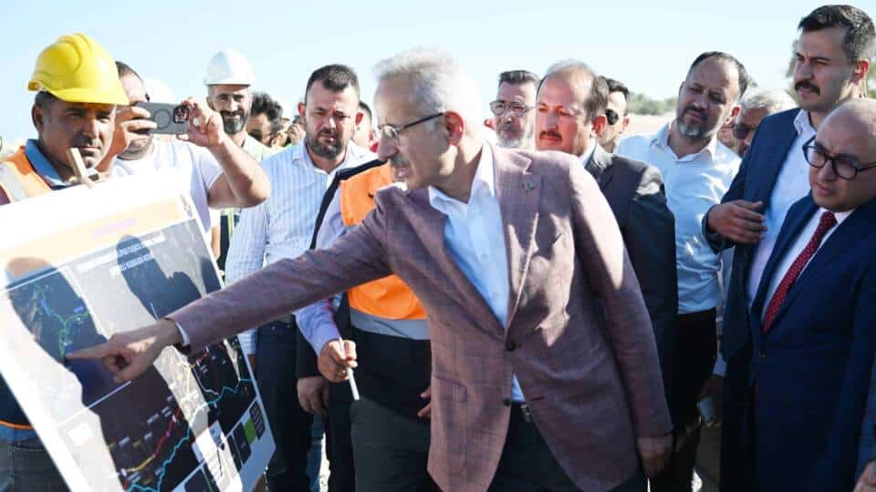 Çeşmeli-Kızkalesi Otoyolu Projesi Mersin'de Ulaşım Sürelerini ve Verimliliği Geliştirecek